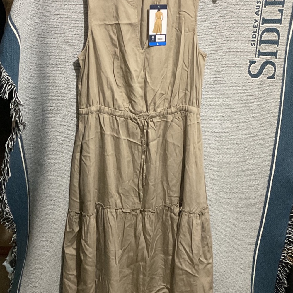Lands’ End MIDI Elegant Tan Sleeveless Dress